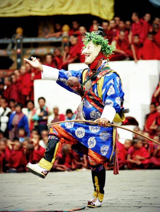 1200-bhutan-thimpu-festival-dancer